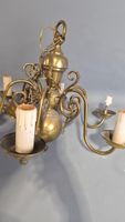 Un lustre de style hollandais en cuivre à six bras de lumièr… (photo 2)