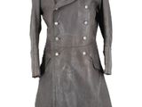 un trench-coat en cuir gris sur un mannequin, un mannequin, un mannequin, un mannequin, un mannequin, un mannequin, un mannequin, un mannequin, un mannequin, un mannequin, un mannequin, un mannequin, un mannequin, un mannequin, un mannequin, un mannequin, un mannequin, un mannequin, un mannequin, un mannequin, un mannequin, un mannequin, un mannequin, un mannequin, un mannequin, un mannequin, un mannequin, un mannequin, un mannequin, un mannequin, un mannequin, un mannequin, un mannequin,
