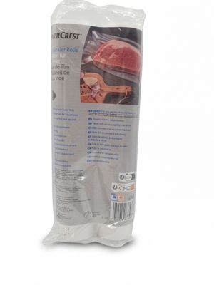 un gros plan sur un sac de viande sur fond blanc