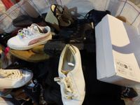 1/2 Palette de 60 paires de chaussures d'occasion, certaines…