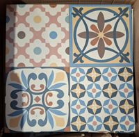 Palette comprenant du carlages, un chariot roulant 30 x 32x … (photo 3)