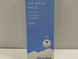 un tube de dentifrice posé sur une table