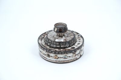 an image of a white and black box on a white surface
