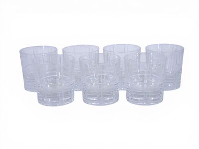CHRISTOFLE SEPT VERRES A WHISKY en cristal.