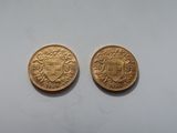 deux souverains d'or, dont l'un est orné d'une couronne et l'autre d'un lion