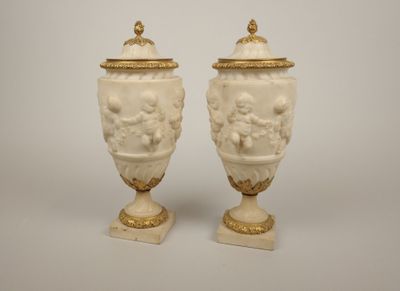 D'après Claude MICHEL, dit CLODION (1738-1814). Paire de vas…