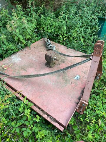 Girobroyeur LEFA TM 140 de 2010. Vendu sur désignation (Nord Creu...