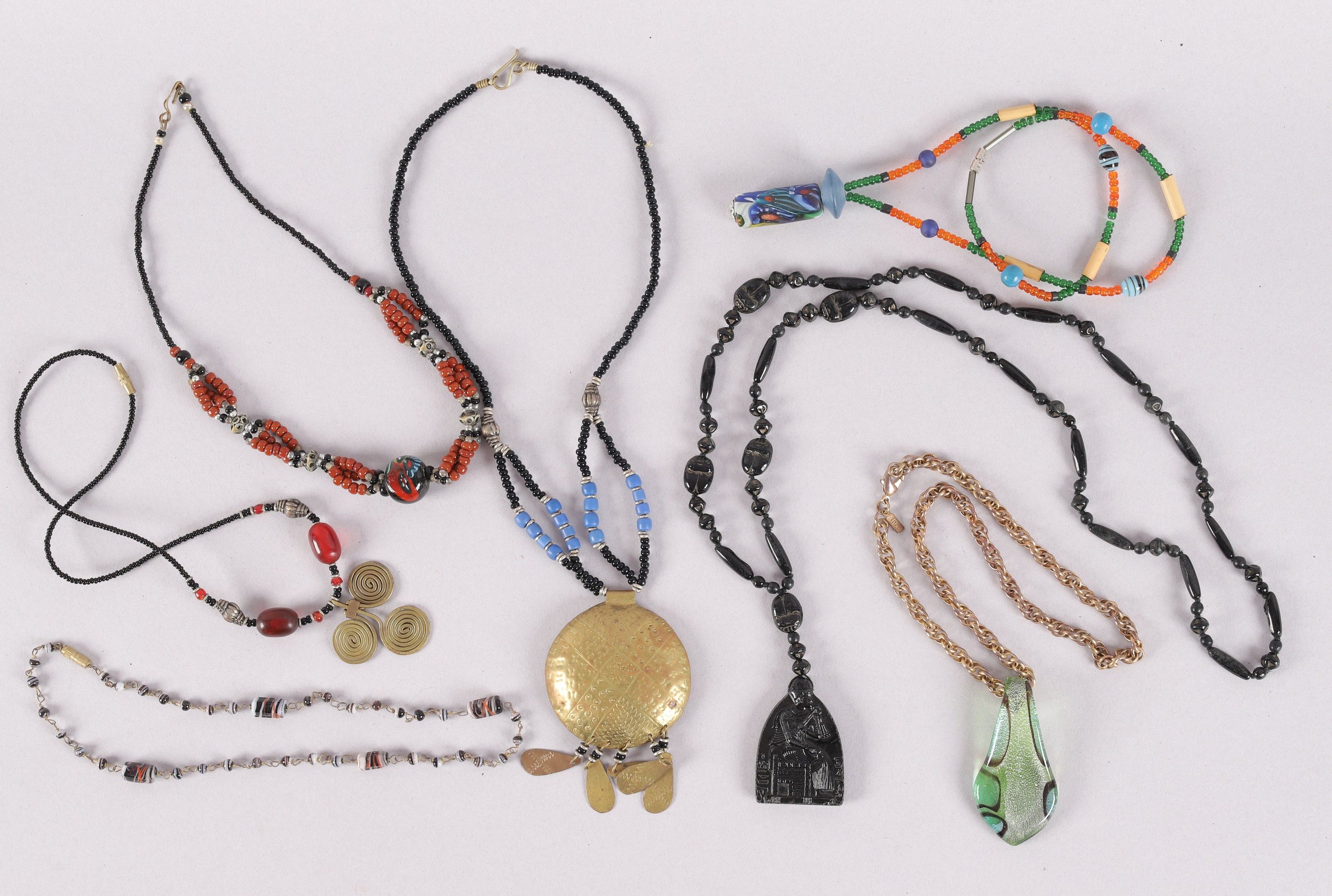 Objets d'art & Curiosités