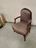 Fauteuil en bois fruitier mouluré et sculpté à décor de fleu… (photo 2)