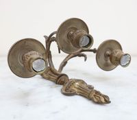 Paire d'appliques à trois bras de lumière en bronze doré, le… (photo 4)