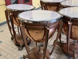 a lot of musical instruments that are sitting on the floor