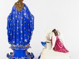 an image of a statue of the virgin mary and child jesus
