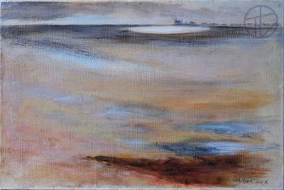 une peinture à l'huile représentant une scène de plage avec un bateau au loin