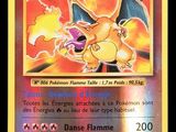 gros plan d'une carte pokemon sur fond noir