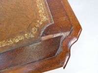 Siège d'aisance en acajou dessus cuir, Intérieur en faïence … (photo 3)