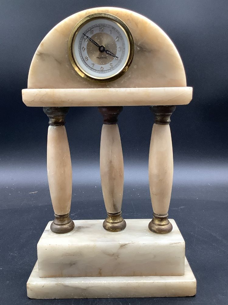 Objets d'art & Curiosités