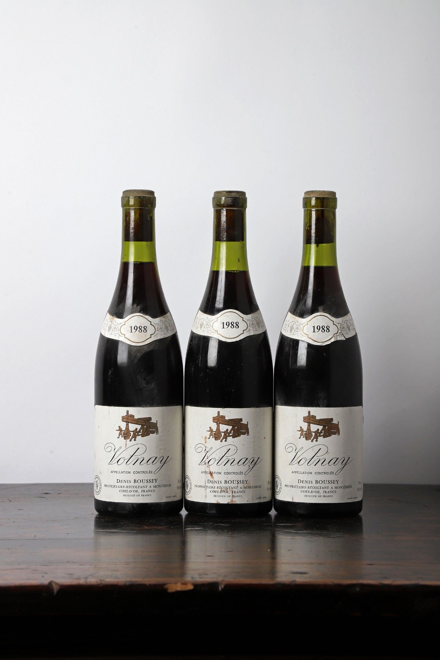 3 B VOLNAY (1 à 2,5 cm; e.t.h. légères; clm.