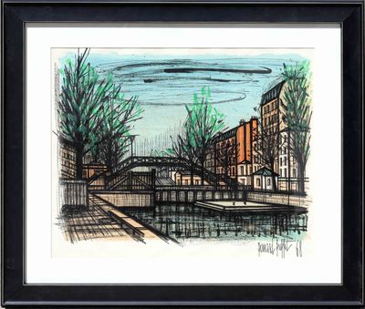 dessin représentant un pont au-dessus d'une rivière, avec des bâtiments et des arbres en arrière-plan