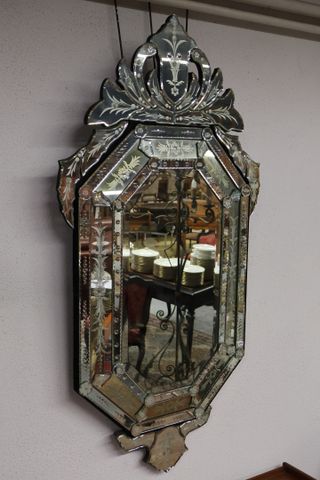 Grand miroir vénitien, miroir biseauté.  H 140 L 70