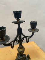 Paire de candélabres en bronze à trois bras de lumières. (photo 3)