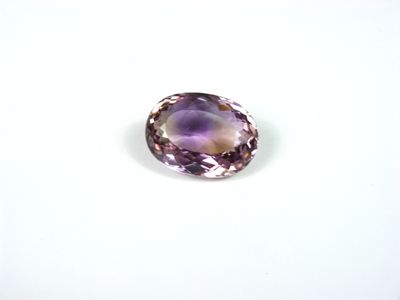 Amétrine ovale 35 cts 25x19x11.2