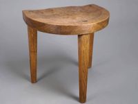Tabouret en chêne gougé dans le goût des ateliers de Marolle…