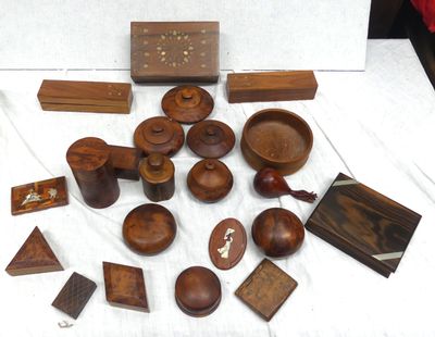 several pieces of wood are arranged on a white cloth