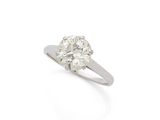 une bague en diamant à une seule pierre, par van cleef