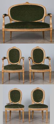 Mobilier de salon en bois mouluré, sculpté et doré comprenan…