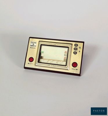 a small electronic device that is sitting on a table