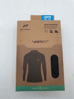 emballage d'une paire de combinaisons de plongée pour homme sur une surface blanche
