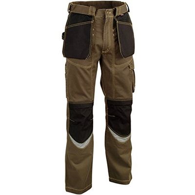 un pantalon de travail marron et noir sur fond blanc