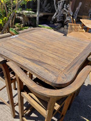Table bar + 4 chaises bois massif 110 110 110