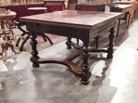 Table à allonges à l'italienne en chêne. (photo 3)