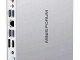 un gros plan d'un petit appareil blanc muni d'un port USB