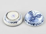 pair of chinese blue and white porcelain cups and saucers