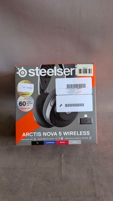 une image représentant une boîte sur laquelle est posé un casque audio