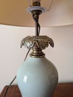 Lampe en céramique de couleur céladon, monture en bronze dor… (photo 2)