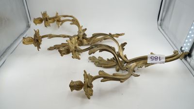 paire d'appliques murales anciennes en laiton avec fleurs et feuilles