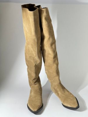 ZARA - Paire de bottes en daim sable, bouts pointus et petit…