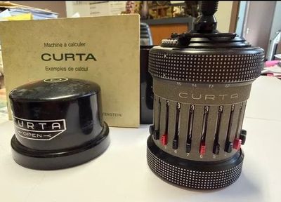 CONTINA LTD MAUREN au Liechtenstein. - MACHINE A CALCULER mécanique, s