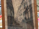 une photo d'une photo d'une rue dans un cadre