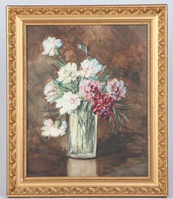 peinture représentant des fleurs dans un vase posé sur une table, sur fond marron