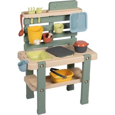 une cuisine jouet en bois avec un évier et un plan de travail