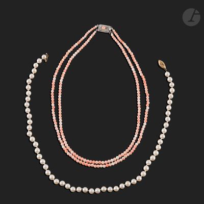 a pearl and diamond necklace and bracelet set