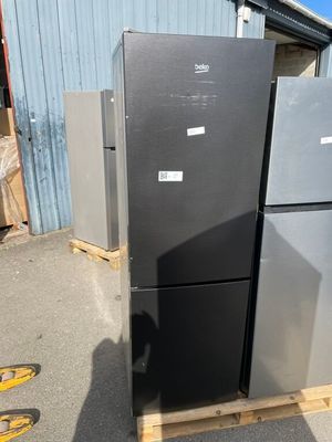 Réfrigérateur avec congélateur BEKO RCNA 366K34XBRN