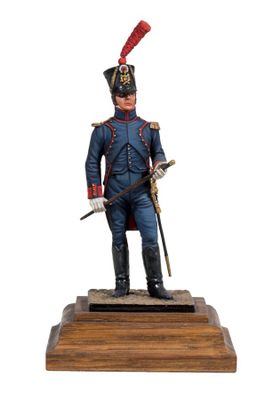 statue of a man in a military uniform with a sword