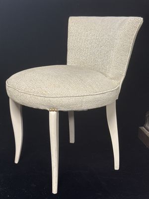 Chaise basse de coiffeuse - Photo 1