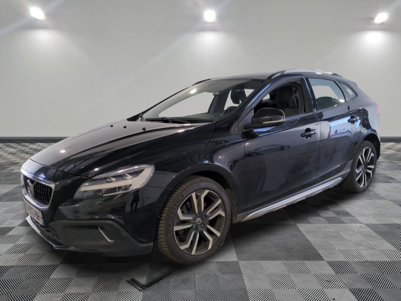 VOLVO V40 CROSS COUNTRY D2 ADBLUE 120 CH OVERSTA EDITION - 2018