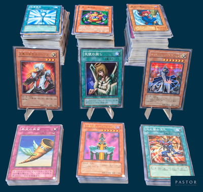 a lot of cards that are on a table